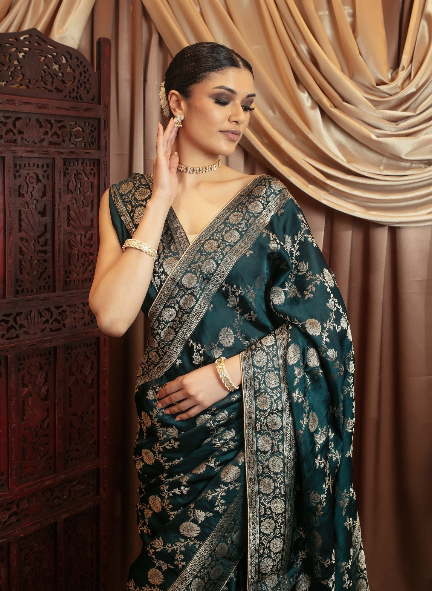 Premium Viscose Silk Banarasi Sari VC081