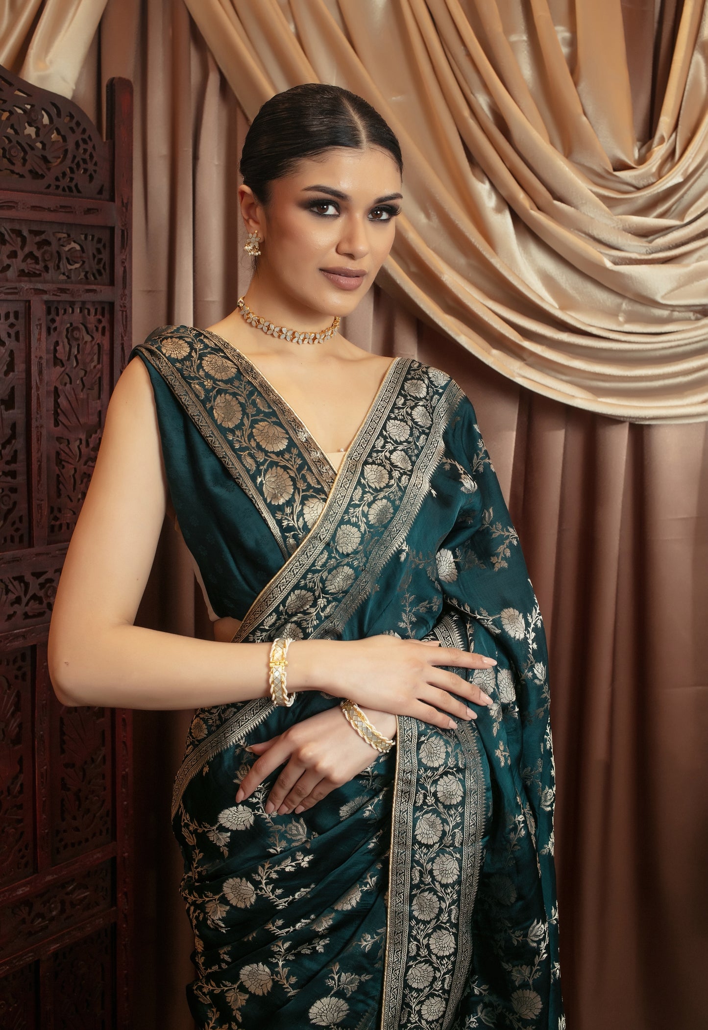 Premium Viscose Silk Banarasi Sari VC081
